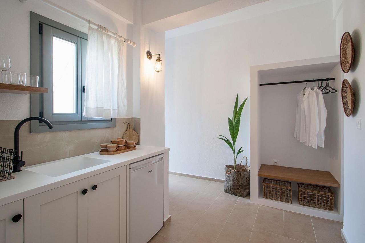 Paris Studios & Apartment Αγία Παρασκευή Εξωτερικό φωτογραφία