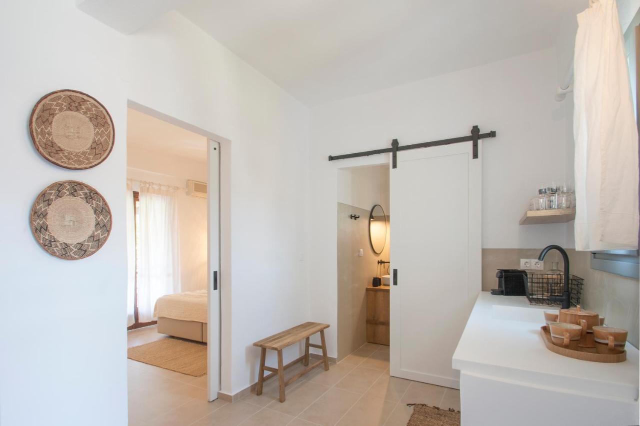 Paris Studios & Apartment Αγία Παρασκευή Εξωτερικό φωτογραφία