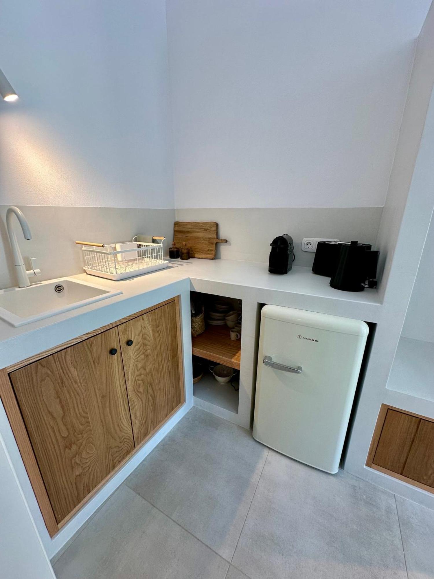 Paris Studios & Apartment Αγία Παρασκευή Εξωτερικό φωτογραφία