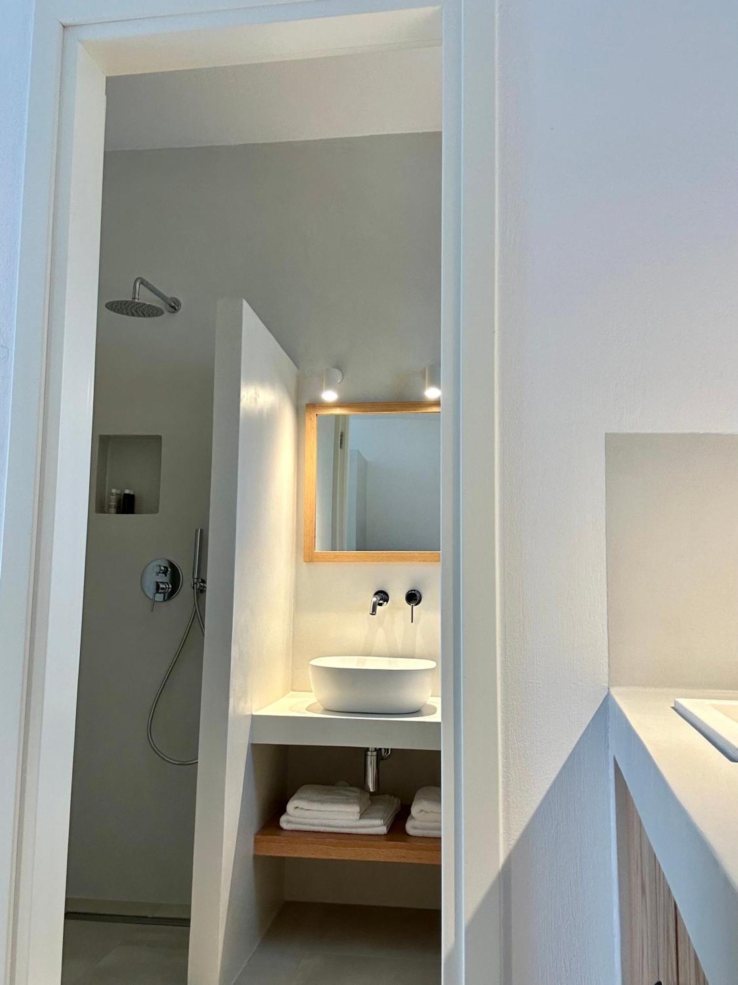 Paris Studios & Apartment Αγία Παρασκευή Εξωτερικό φωτογραφία