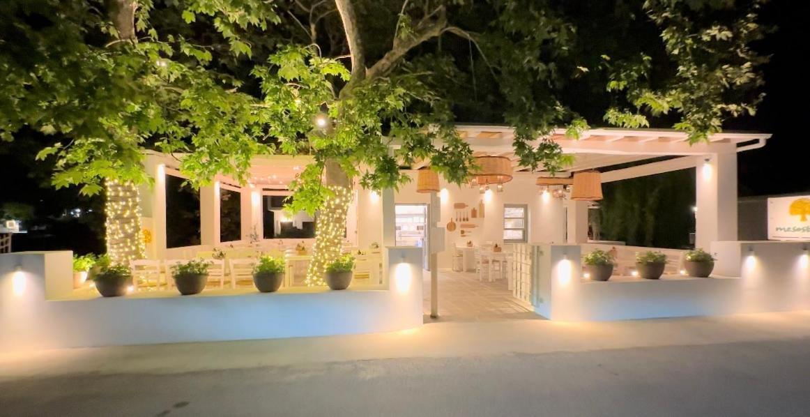 Paris Studios & Apartment Αγία Παρασκευή Εξωτερικό φωτογραφία